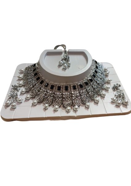 Silver With Black Necklace Set